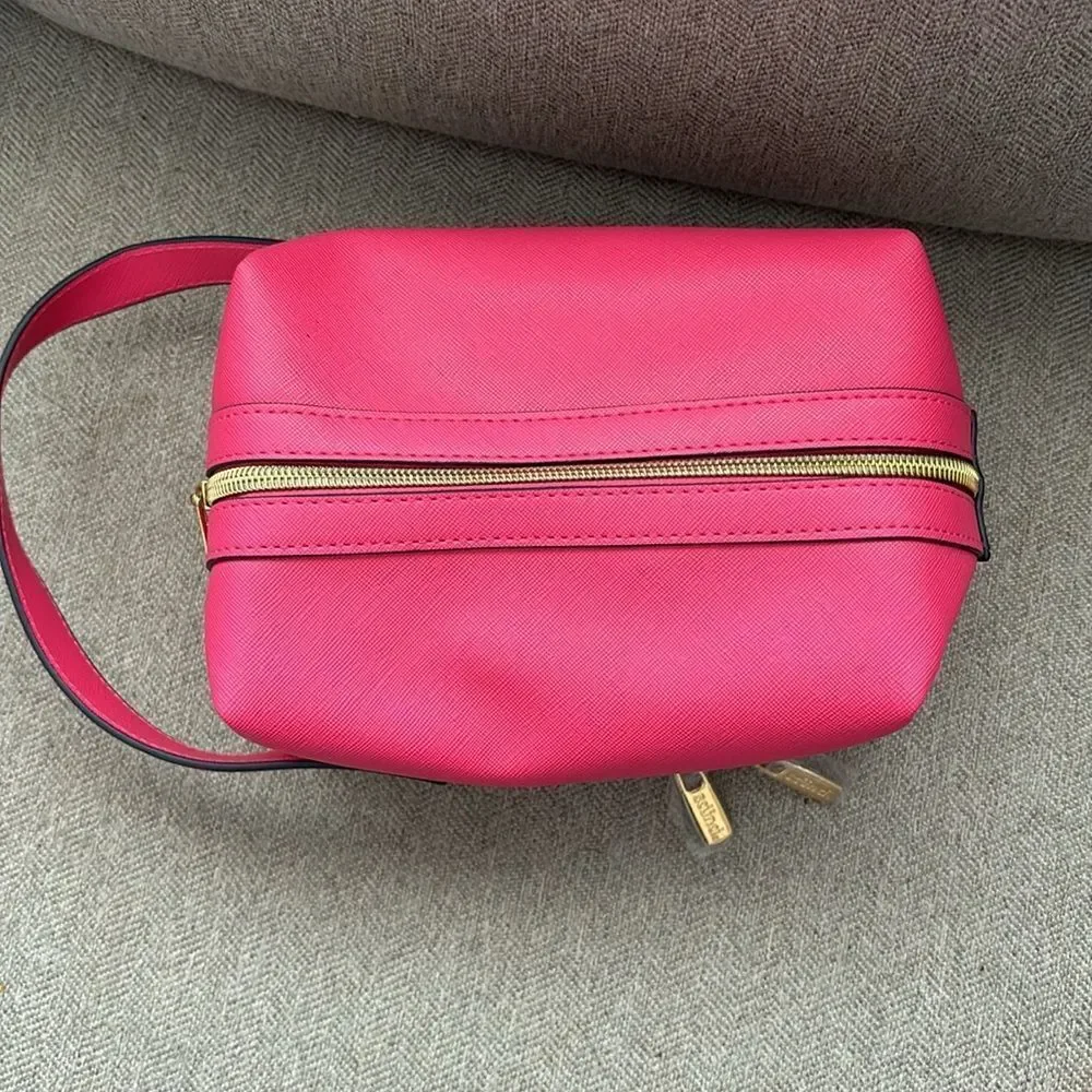 Scũnci  Pink Double Zip Toiletry Bag